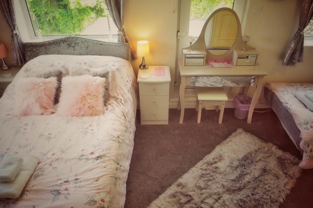 Alma Cliffe Guest House 바놀즈윅 외부 사진