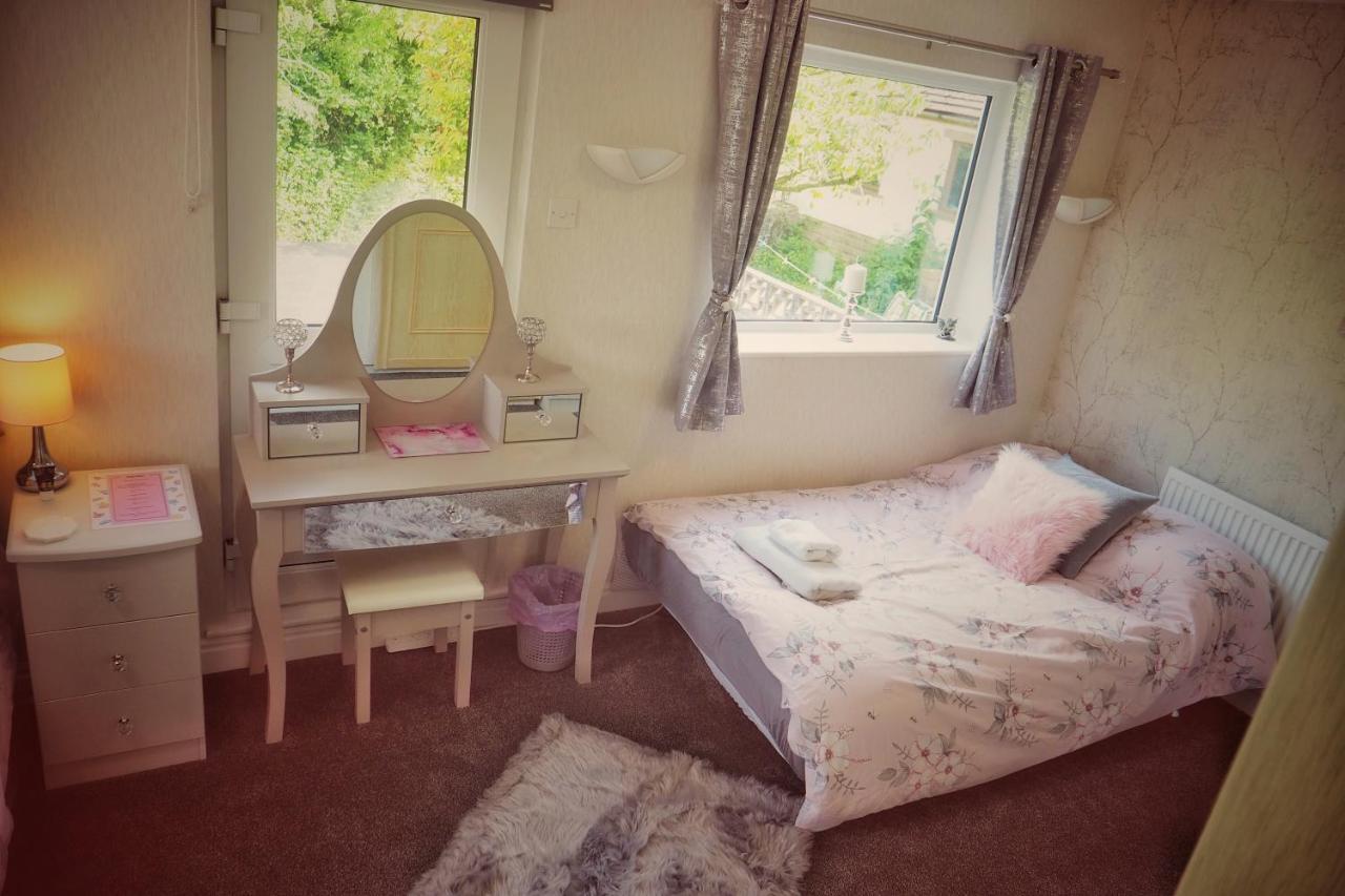 Alma Cliffe Guest House 바놀즈윅 외부 사진